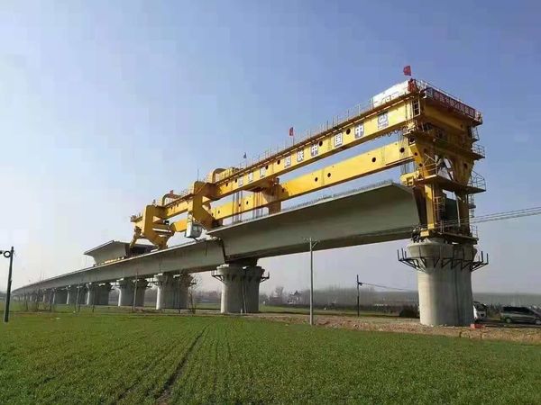 架橋機